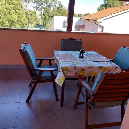 Lana Apartmán *